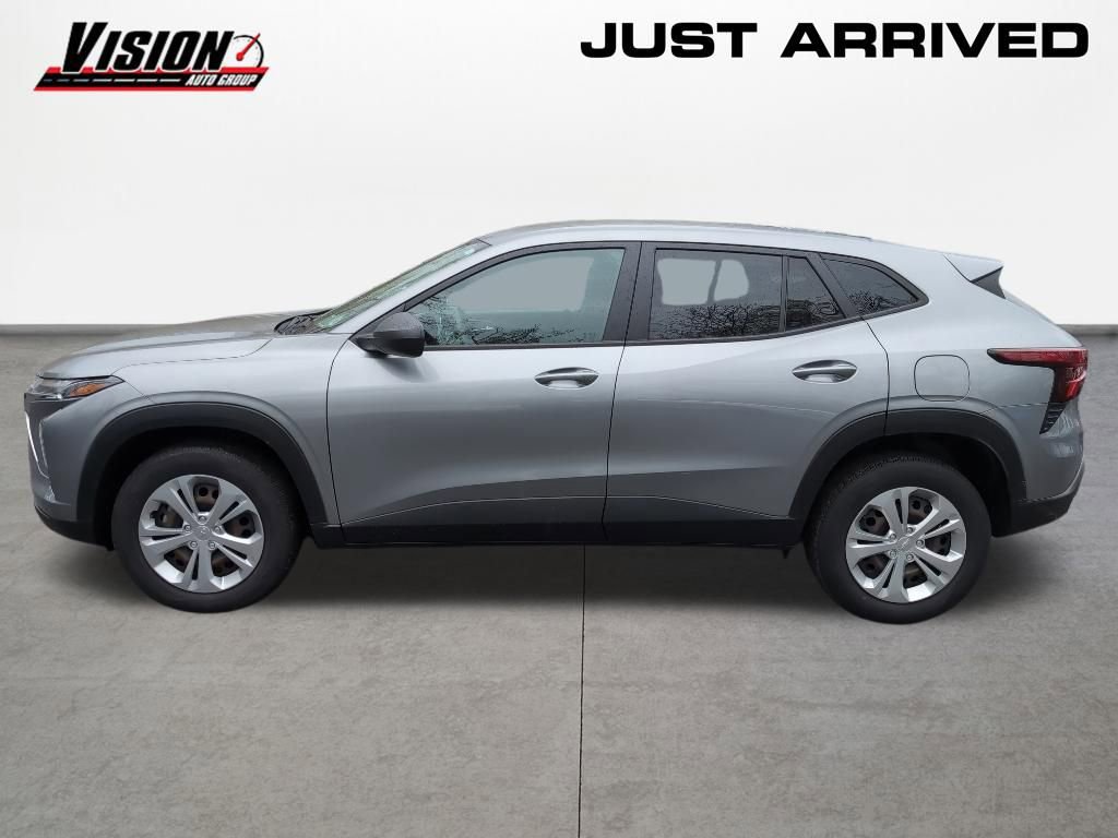 Used 2024 Chevrolet Trax LS FWD video 2