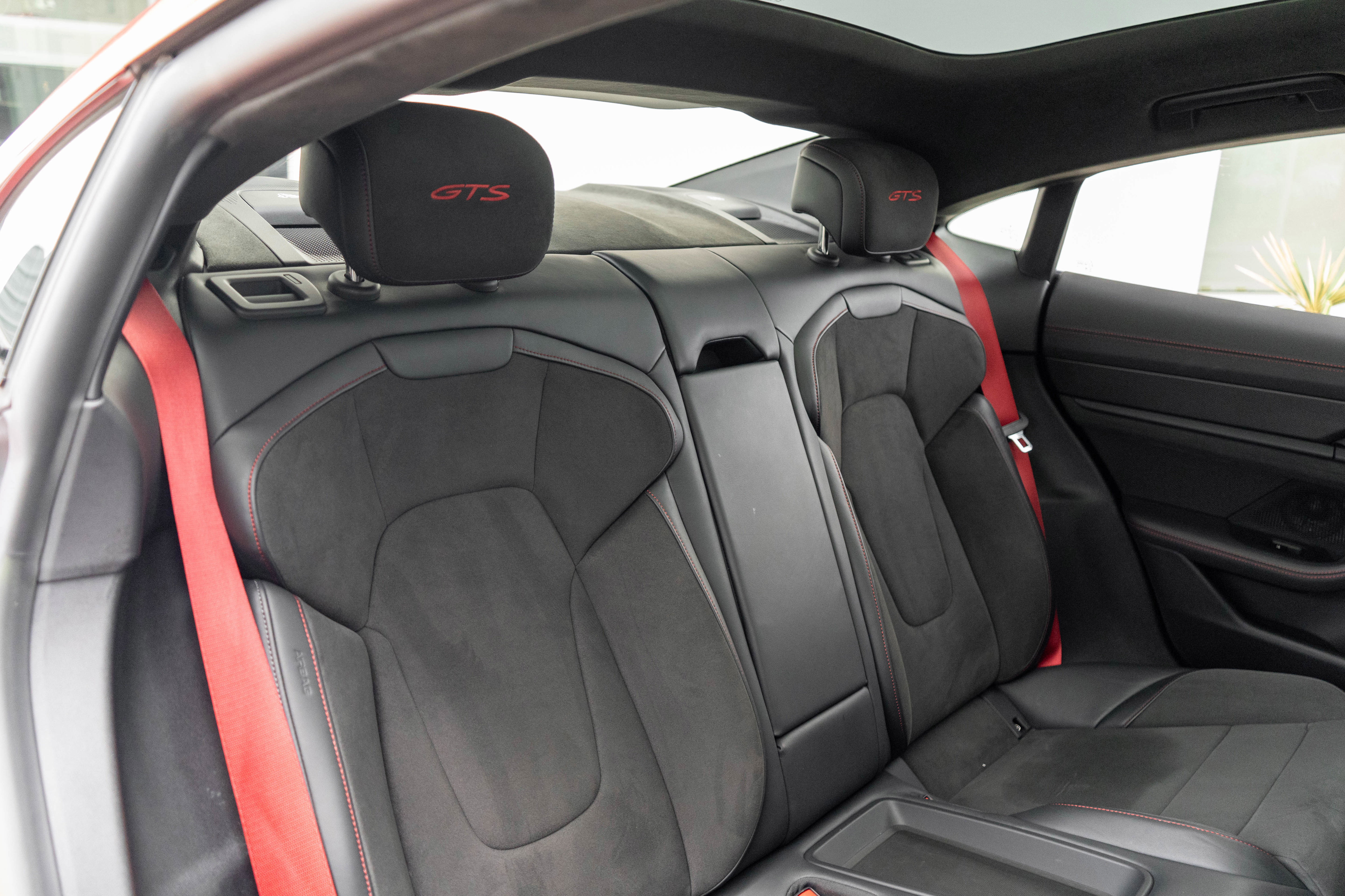 Used 2023 Porsche Taycan GTS image 38