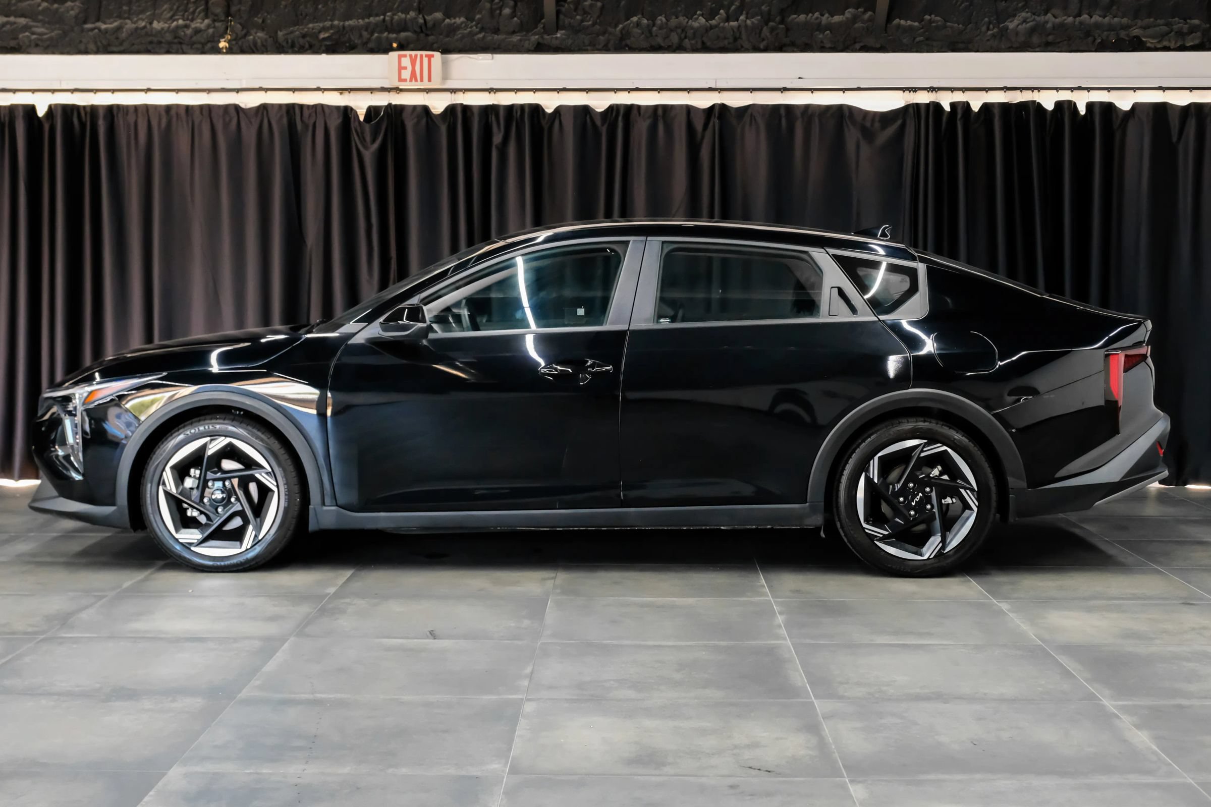 Used 2025 Kia K4 EX FWD image 13