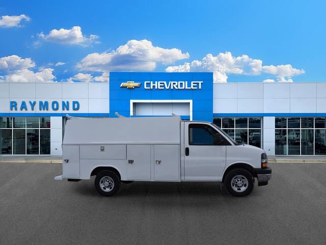 New 2025 Chevrolet Express 3500 w/ Power Convenience Package RWD image 2