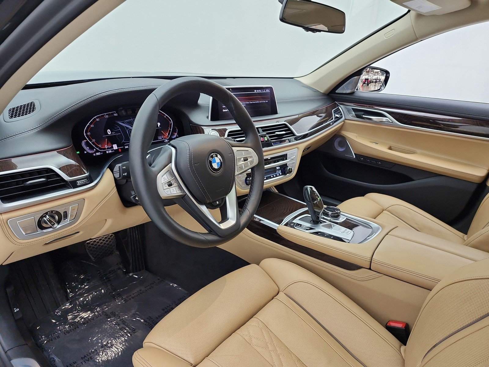 Used 2020 BMW 750i xDrive w/ Executive Package AWD/4WD image 12