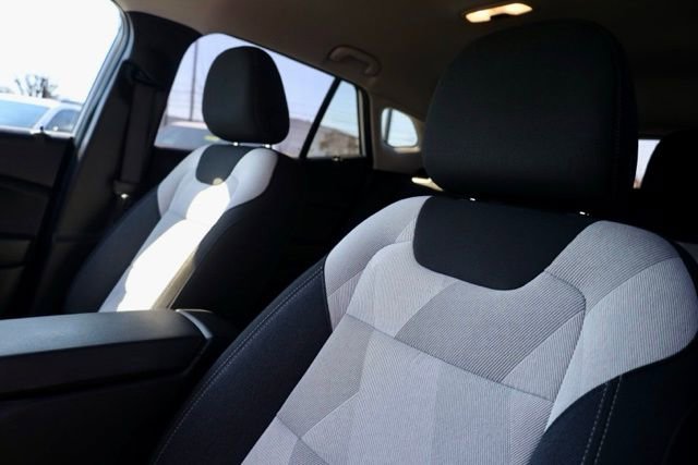 Certified 2025 Chevrolet Trax LS image 20