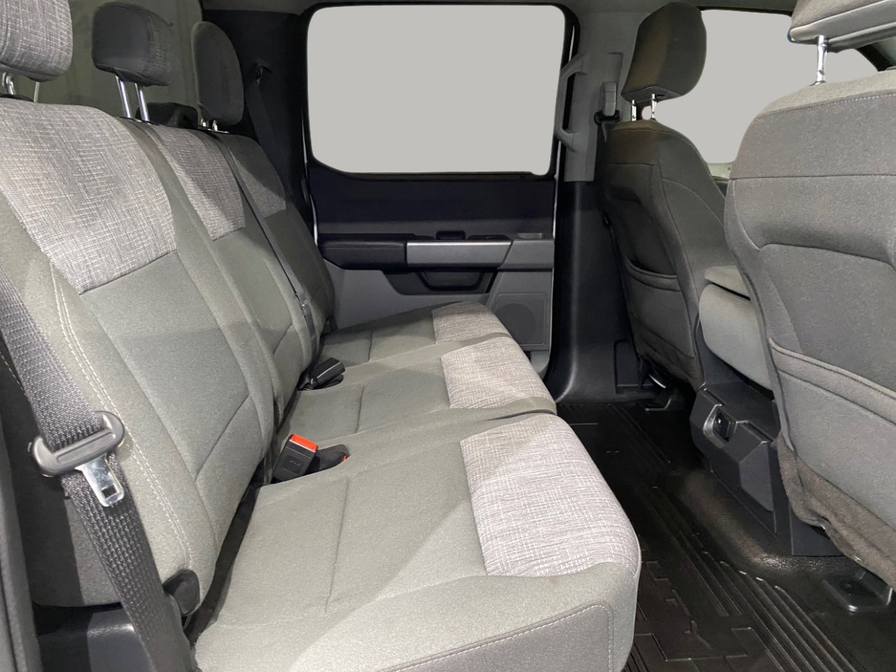 Used 2023 Ford F250 XLT w/ FX4 Off-Road Package image 21