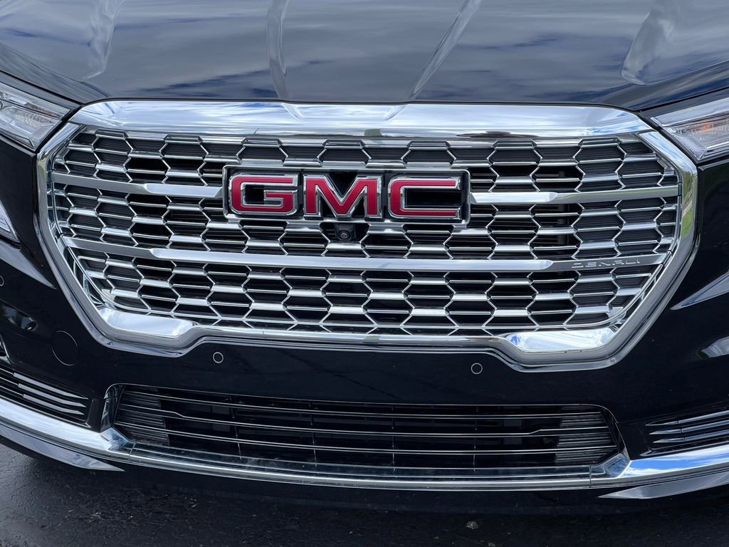 Used 2023 GMC Terrain Denali w/ Black Diamond Edition AWD/4WD image 39