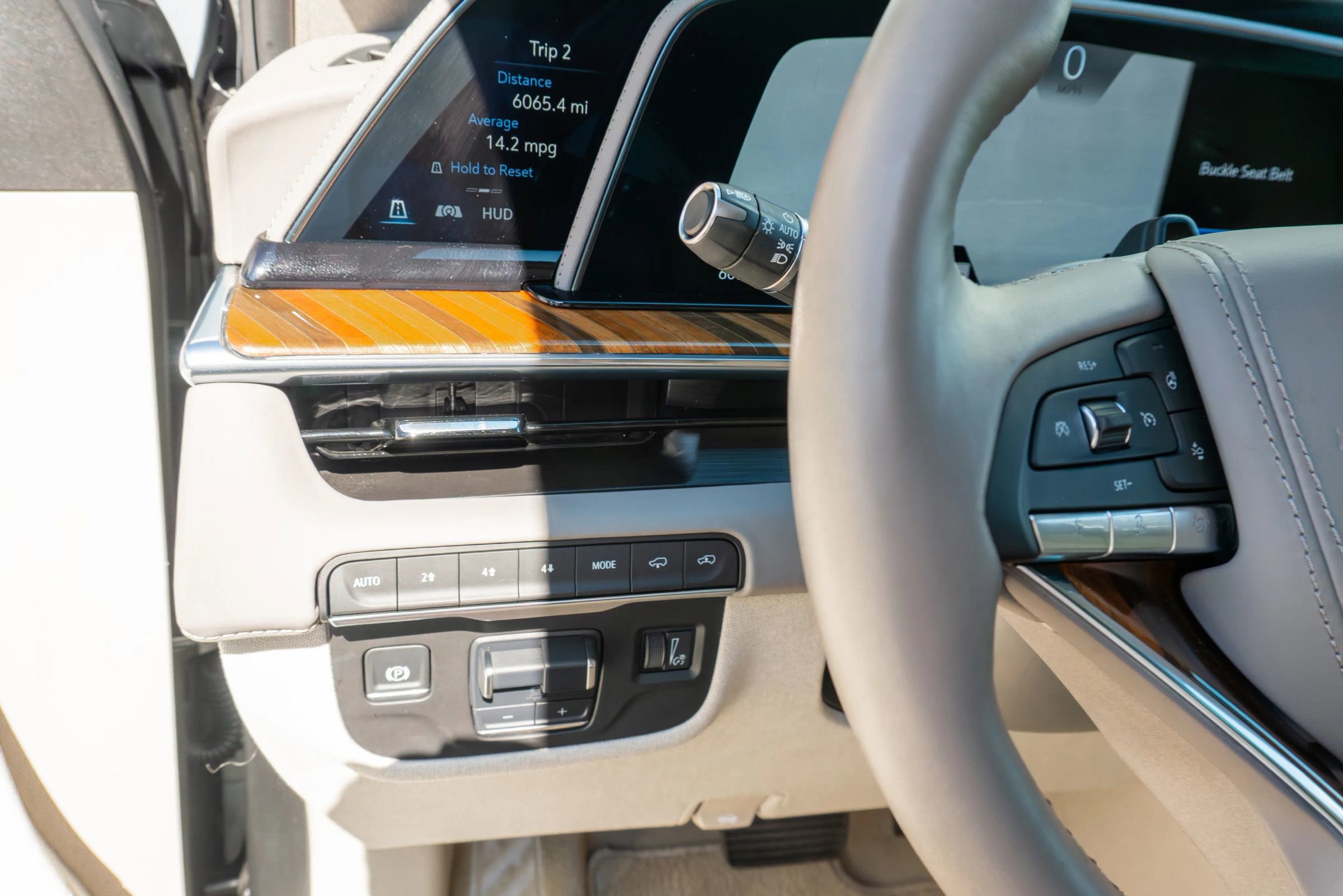 Used 2024 Cadillac Escalade Sport Platinum w/ LPO, ONYX Package image 72