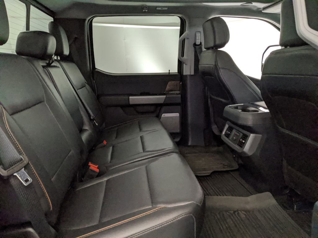 New 2025 Ford F250 Lariat w/ Lariat Ultimate Package image 25