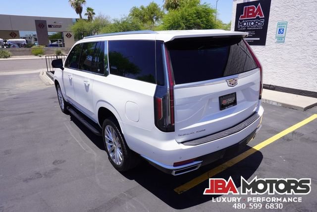 Used 2021 Cadillac Escalade ESV Premium Luxury AWD/4WD image 18