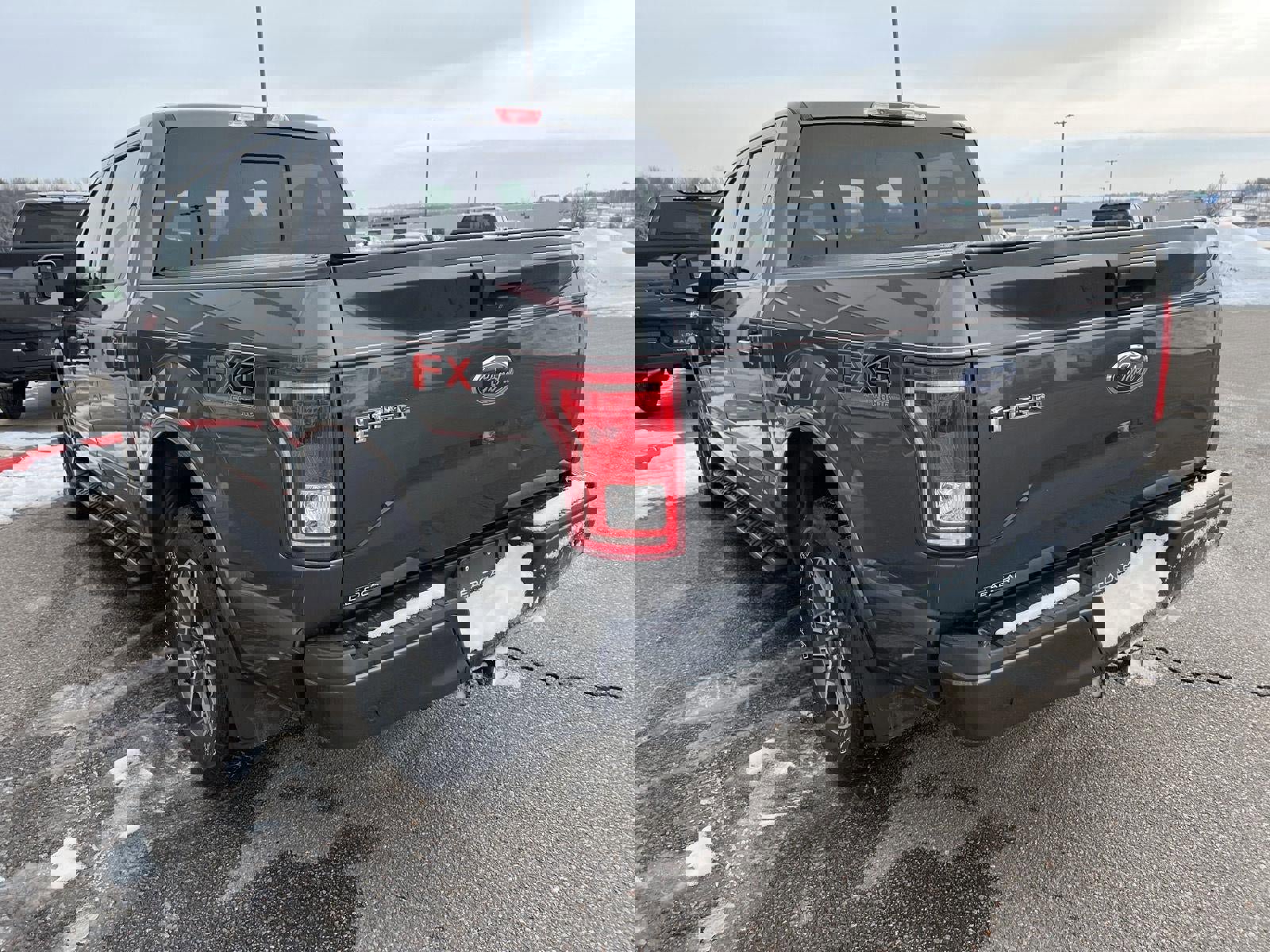 Used 2017 Ford F150 XLT w/ Equipment Group 302A Luxury image 17