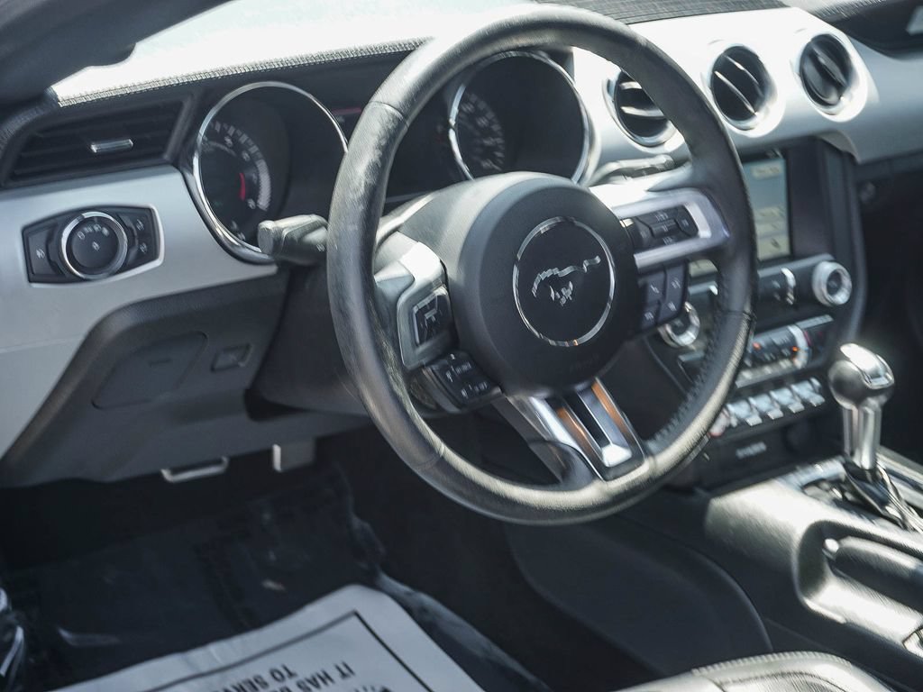 Used 2017 Ford Mustang Premium RWD image 16