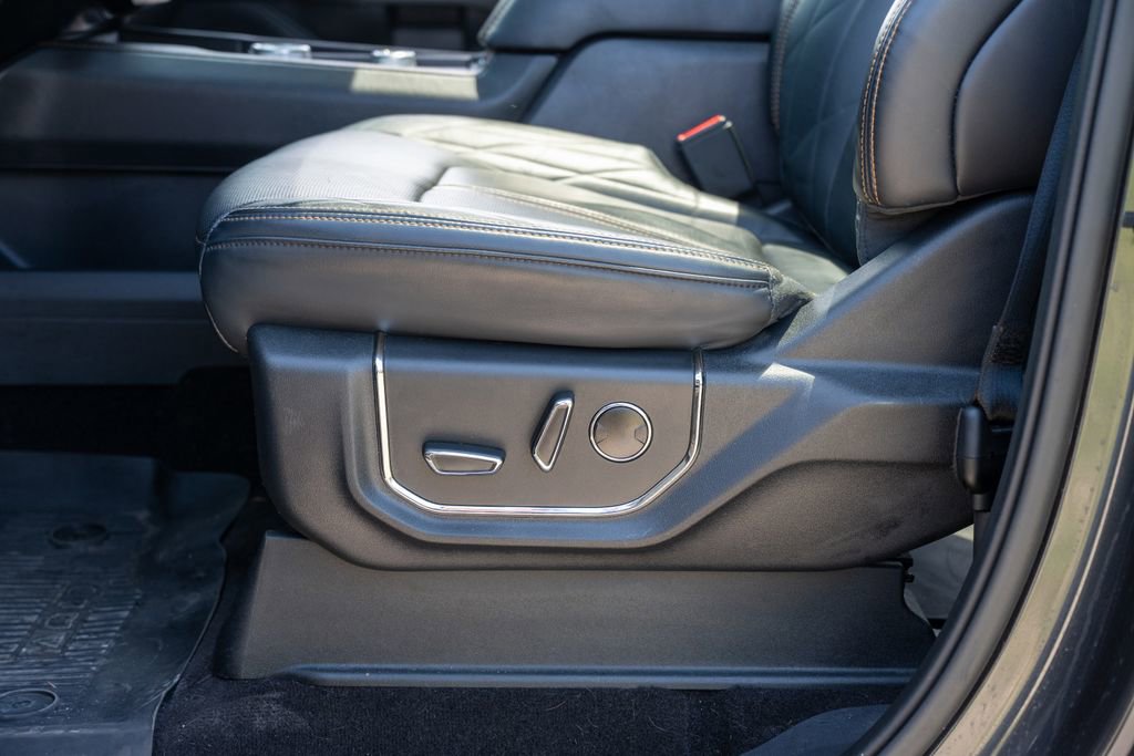 Used 2023 Ford Expedition Max Platinum AWD/4WD image 22