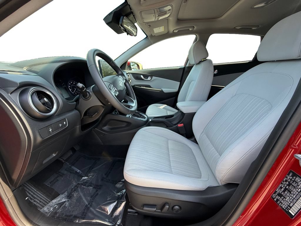 Used 2023 Hyundai Kona SEL w/ Convenience Package FWD image 9