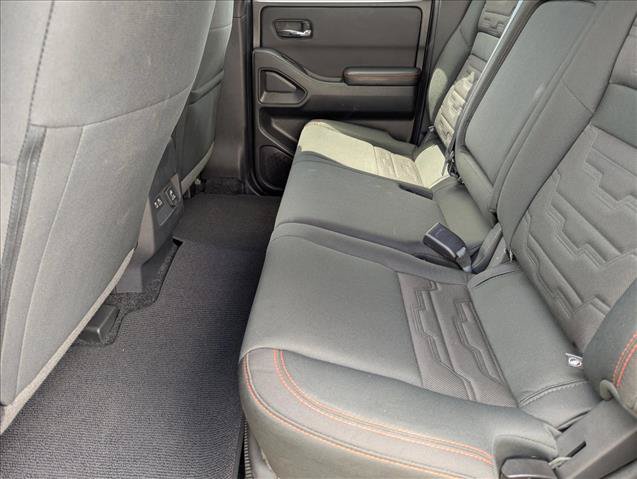 Used 2025 Nissan Frontier PRO-4X w/ Pro Convenience Package AWD/4WD image 17