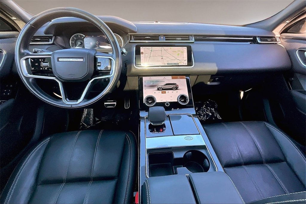 Used 2023 Land Rover Range Rover Velar R-Dynamic S image 7