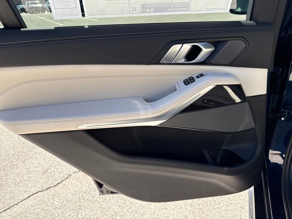 New 2026 BMW X7 xDrive40i w/ M Sport Package image 23