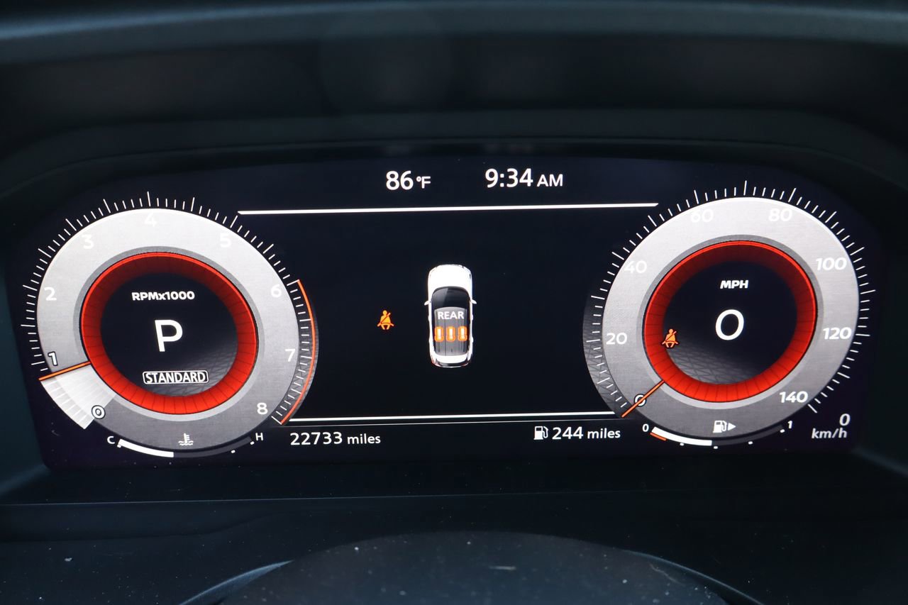 Used 2024 Nissan Rogue SL w/ SL Premium Package FWD image 10