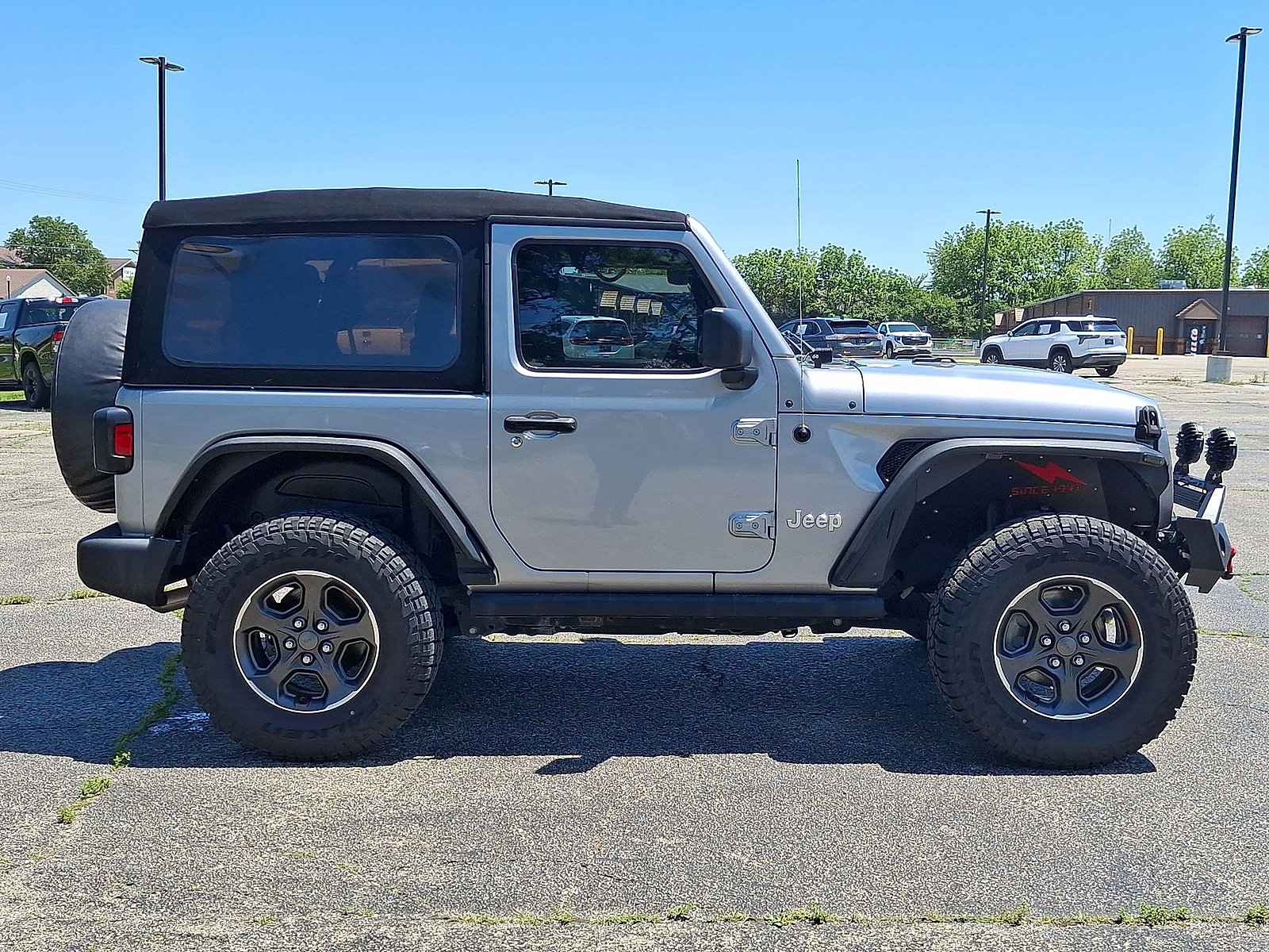 Used 2018 Jeep Wrangler Sport AWD/4WD image 24