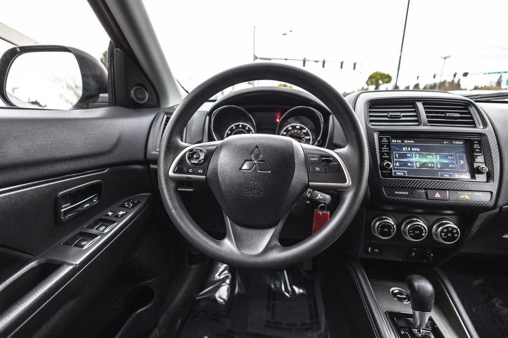 Used 2023 Mitsubishi Outlander Sport ES AWD/4WD image 23