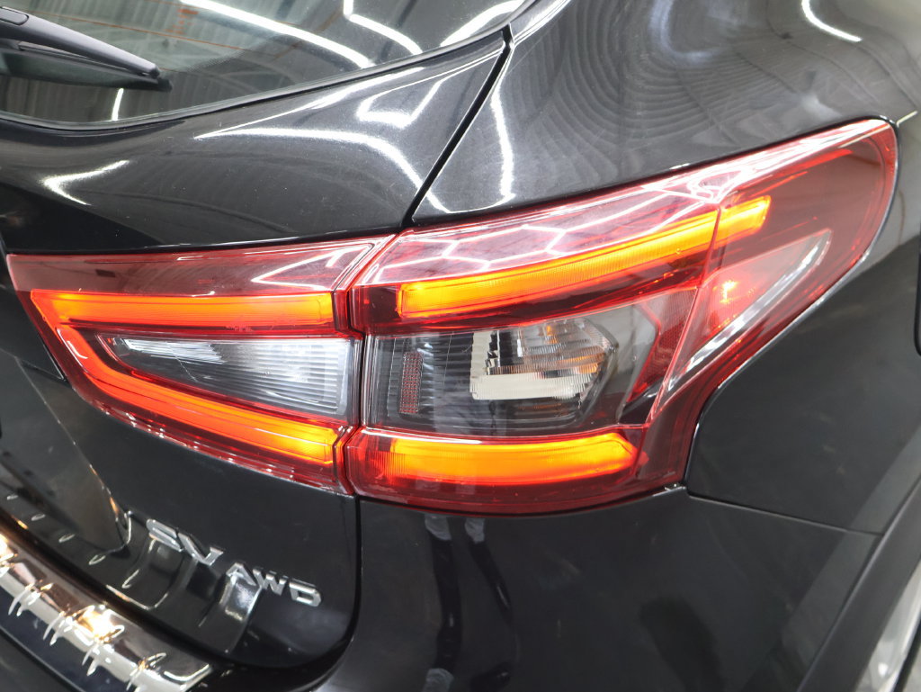 Used 2021 Nissan Rogue Sport SV AWD/4WD image 31
