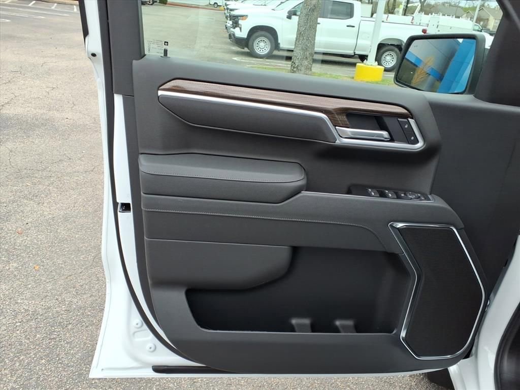 New 2026 Chevrolet Silverado 1500 LT w/ Texas Edition Plus image 8