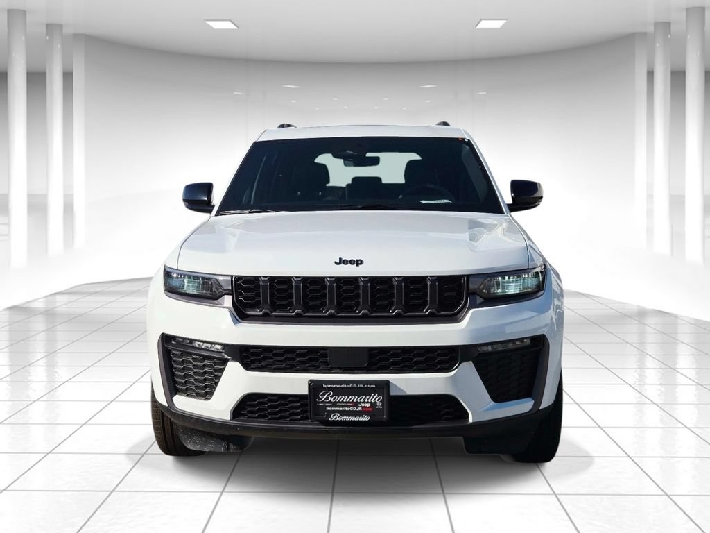 New 2026 Jeep Grand Cherokee Limited w/ Limited Altitude Package AWD/4WD image 8