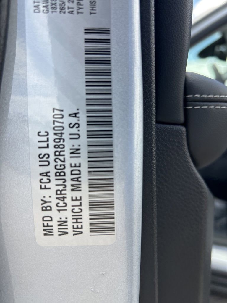 Used 2024 Jeep Grand Cherokee L Limited RWD image 48