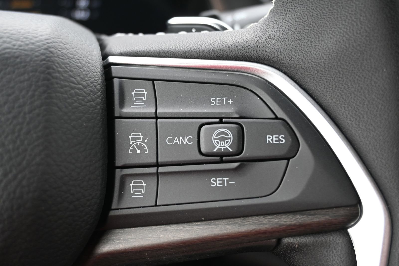 New 2026 Jeep Grand Cherokee L Limited image 11