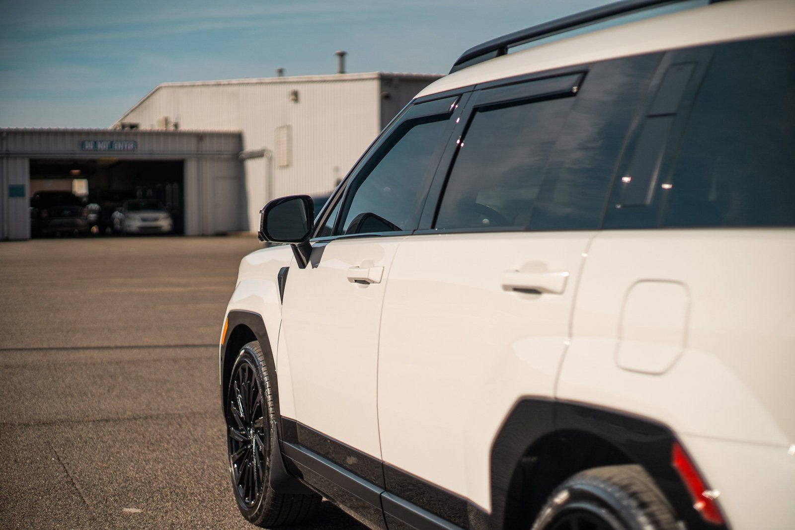 Used 2025 Hyundai Santa Fe Calligraphy w/ Tow & Go Package image 14