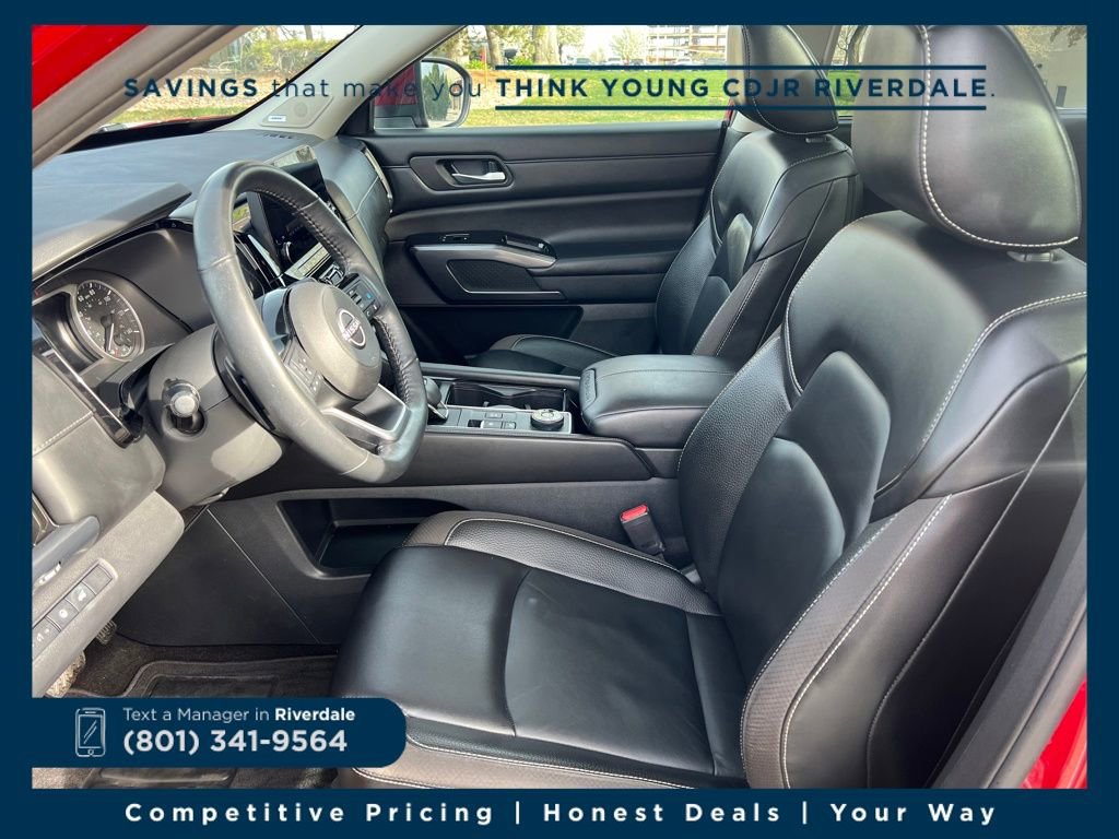 Used 2023 Nissan Pathfinder SL w/ SL Premium Package image 9