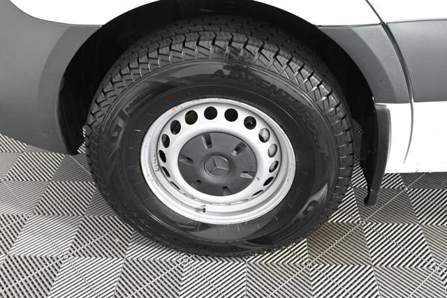 Used 2025 Mercedes-Benz Sprinter 2500 image 28