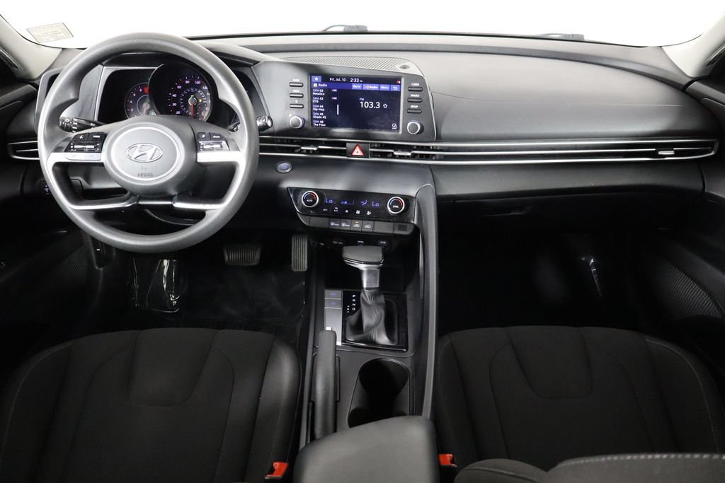 Used 2022 Hyundai Elantra SEL FWD image 13