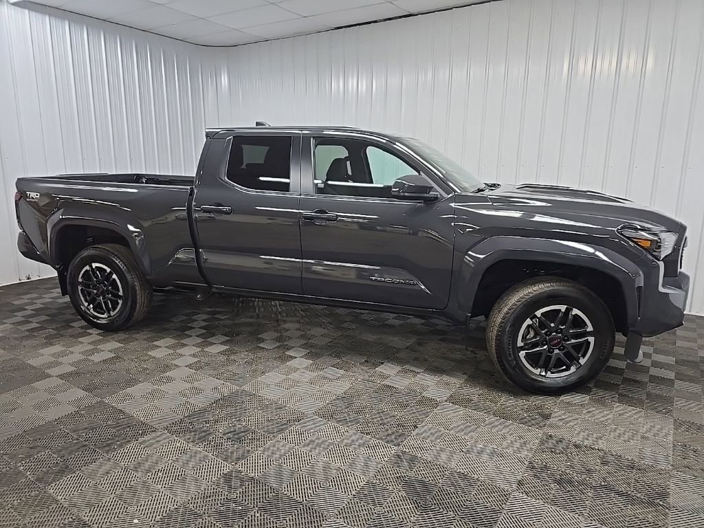 Used 2024 Toyota Tacoma TRD Sport AWD/4WD image 1