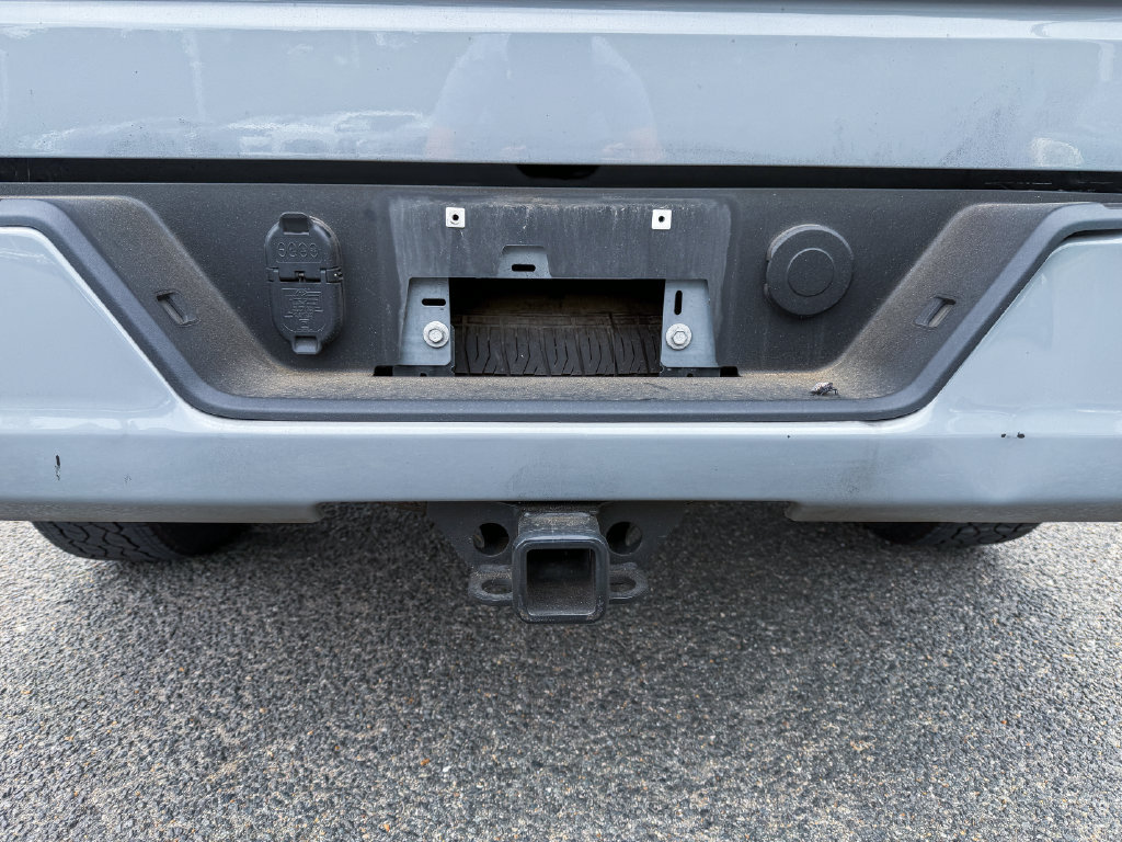 Used 2024 Chevrolet Silverado 1500 Custom w/ Turbomax Blackout Package AWD/4WD image 22