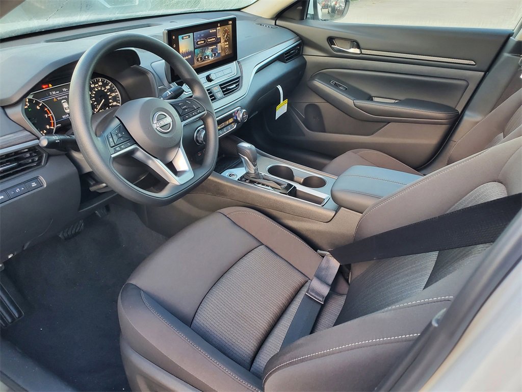 New 2025 Nissan Altima 2.5 SV w/ SV Premium Package image 7