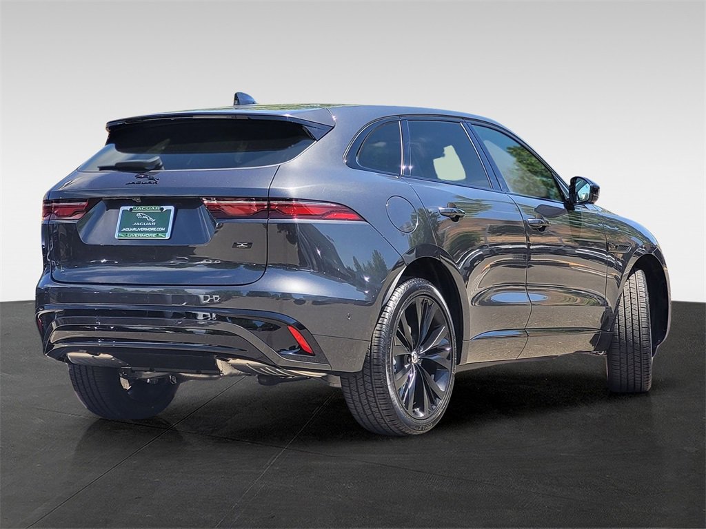 New 2026 Jaguar F-PACE R-Dynamic S image 4