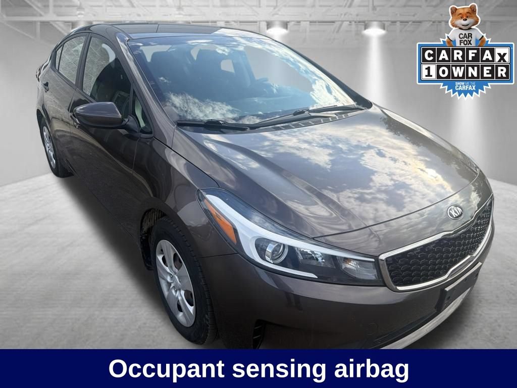 Used 2017 Kia Forte LX FWD image 9