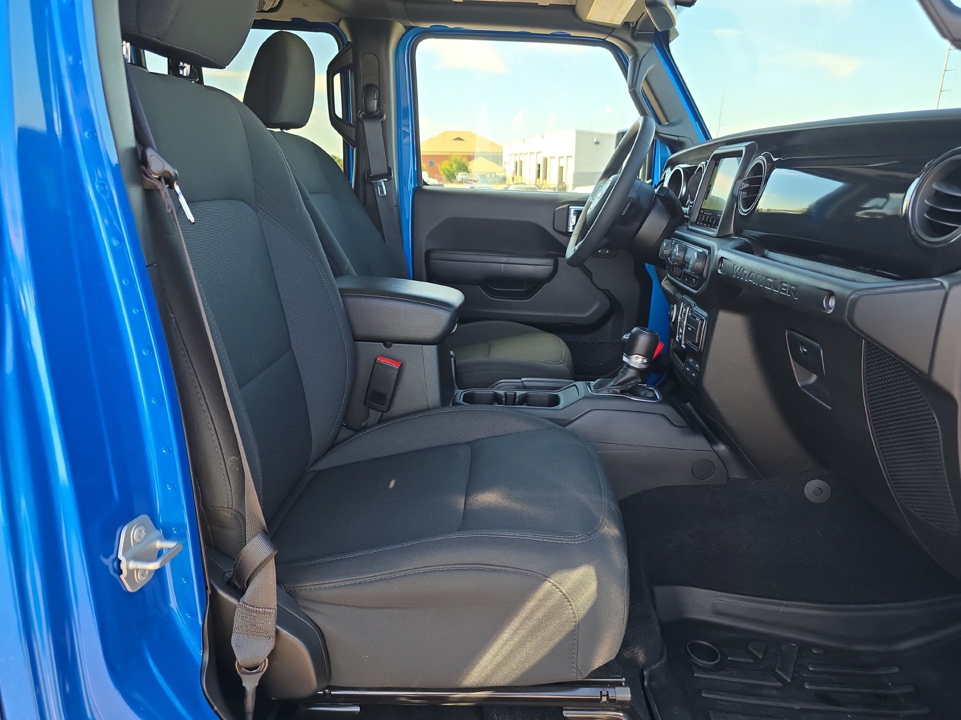 Used 2023 Jeep Wrangler Unlimited Sport AWD/4WD image 17