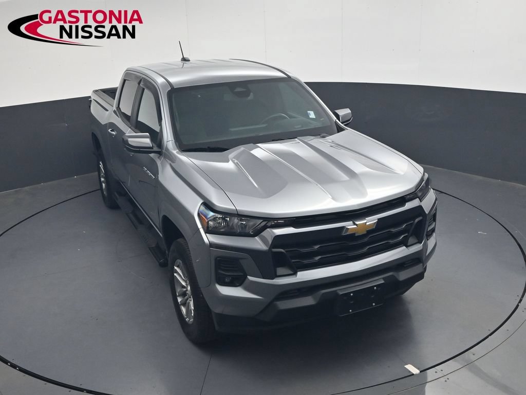 Used 2024 Chevrolet Colorado LT w/ LT Convenience Package II RWD image 25