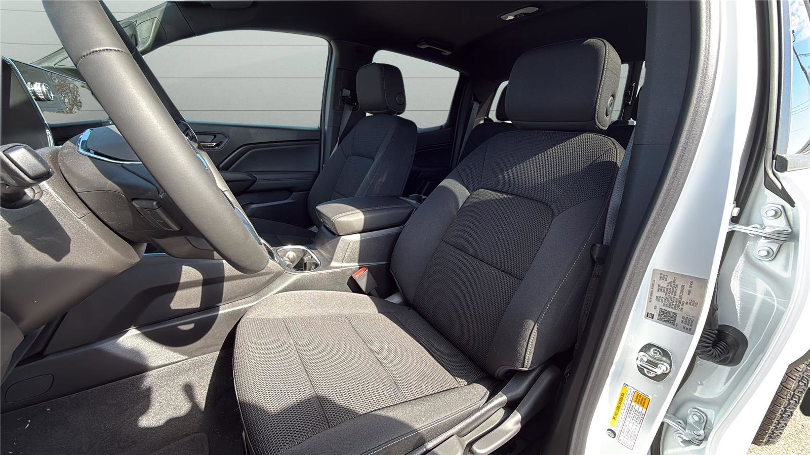 New 2026 GMC Canyon Elevation image 4