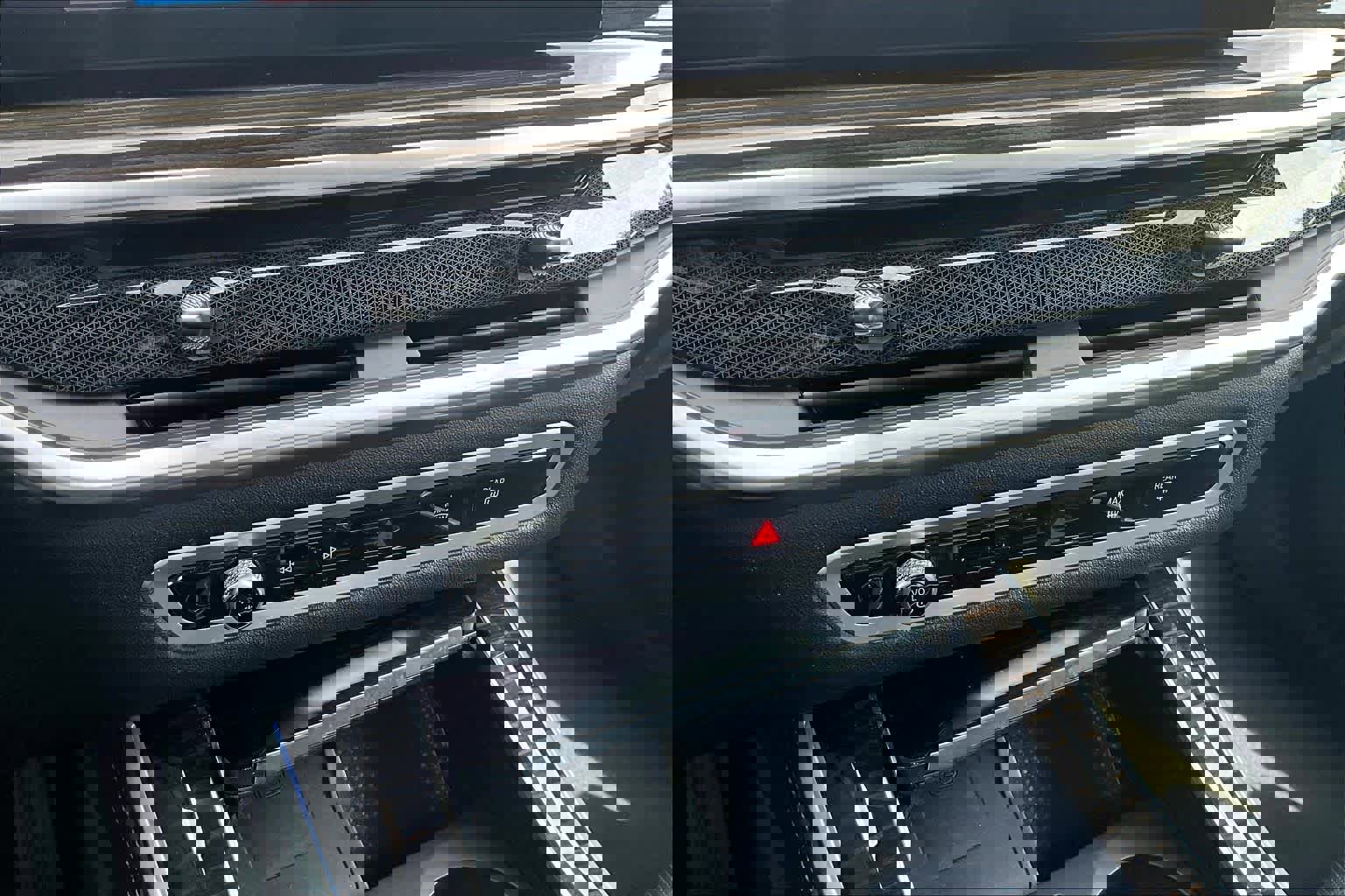 Used 2024 BMW X5 xDrive50e image 38