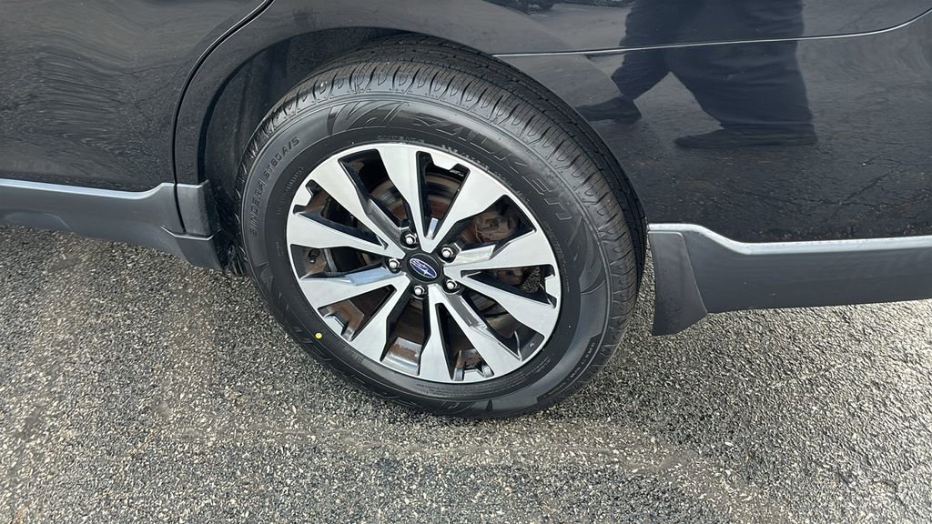 Used 2017 Subaru Outback 2.5i Limited image 9