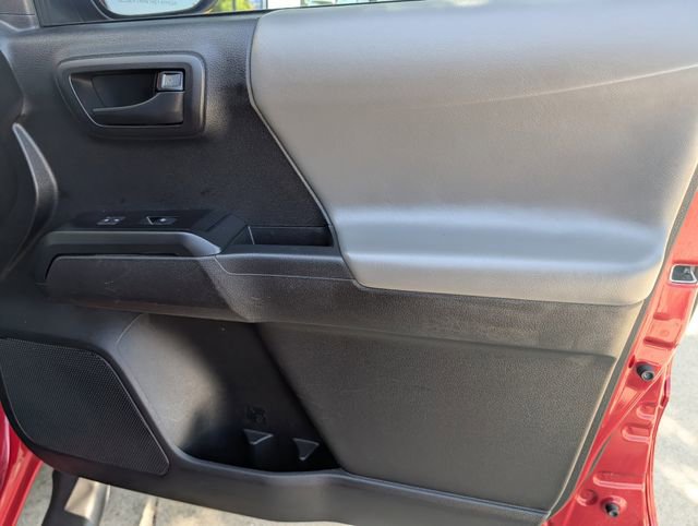 Used 2023 Toyota Tacoma SR AWD/4WD image 31