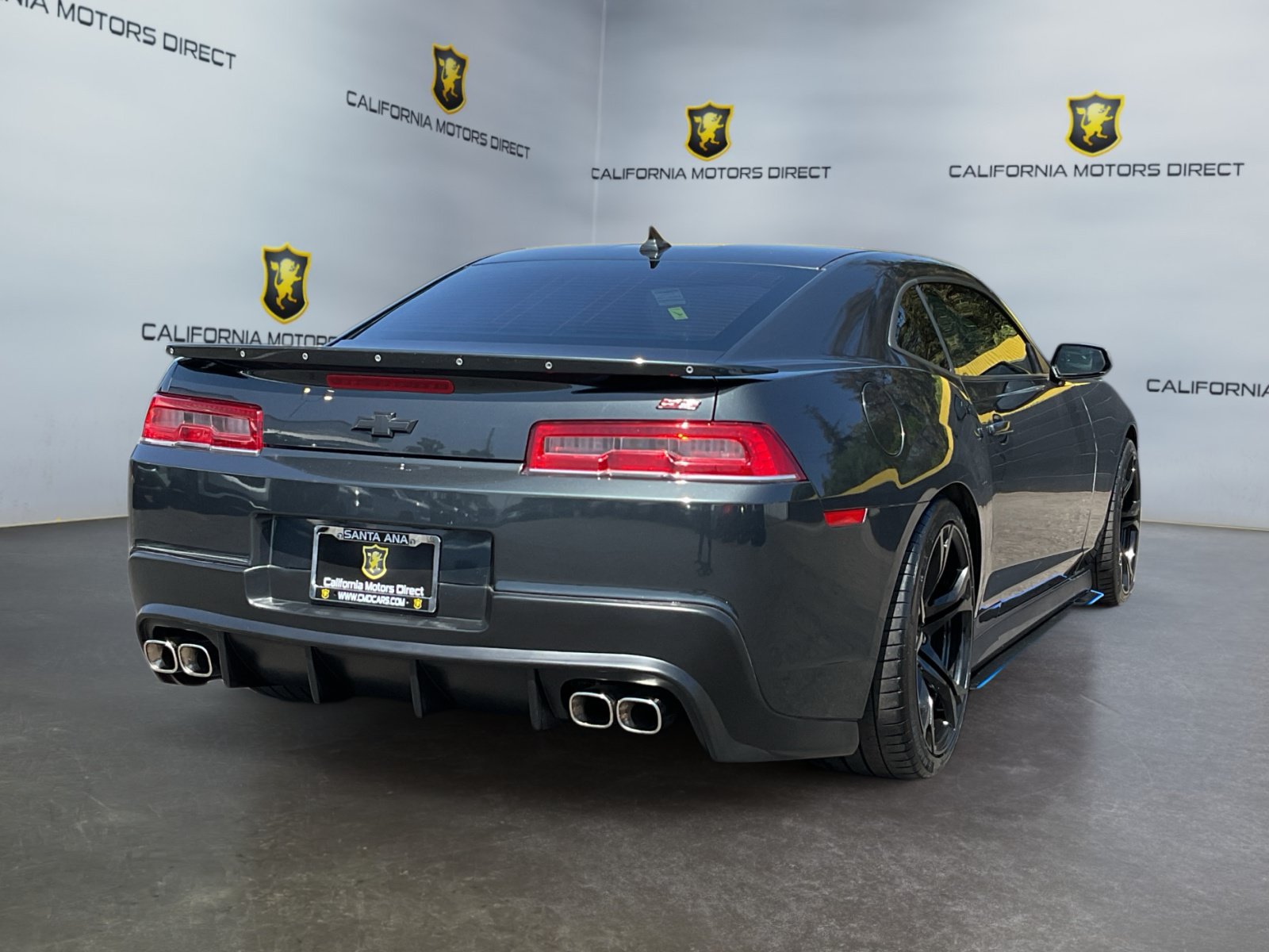 Used 2014 Chevrolet Camaro SS w/ RS Package RWD image 5