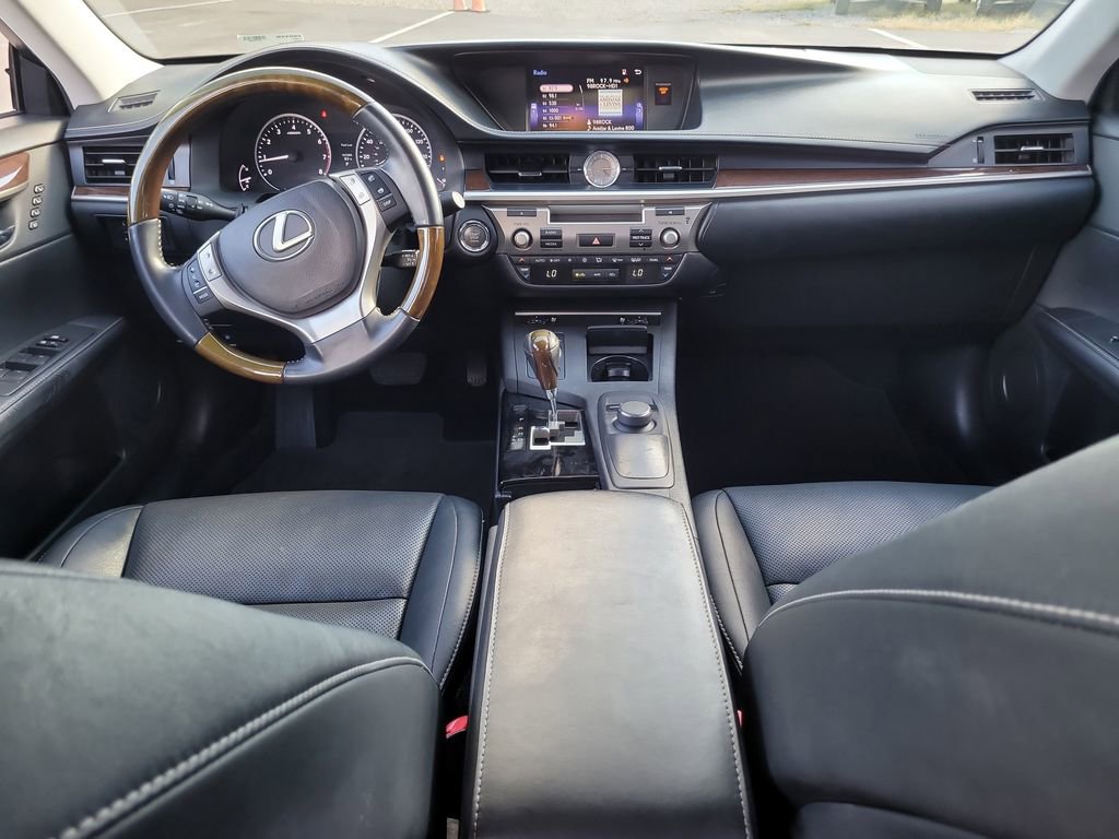 Used 2015 Lexus ES 350 w/ Premium Package image 11