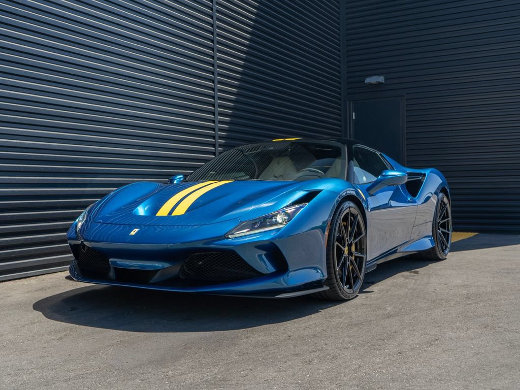 Used 2023 Ferrari F8 Tributo RWD image 1