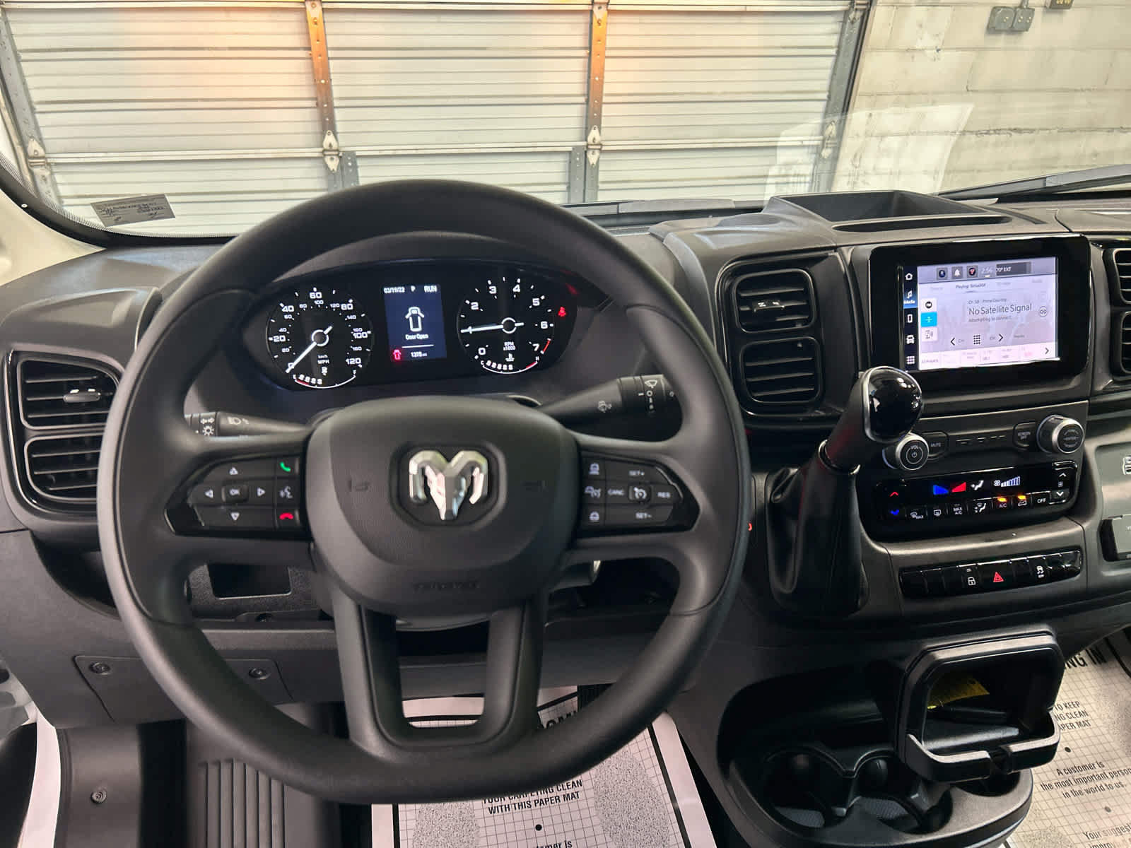 Used 2025 RAM ProMaster 2500 w/ Convenience Group FWD image 8