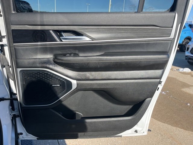 Used 2024 Jeep Wagoneer L Series II w/ Flexible Seating Group image 45