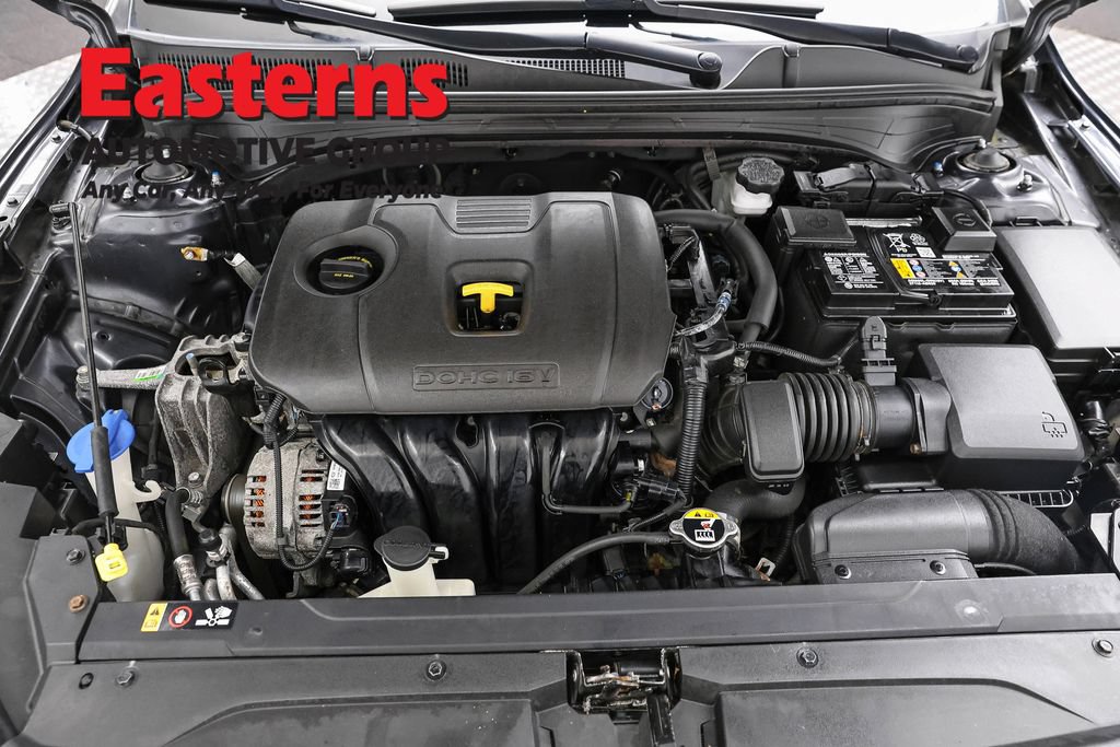 Used 2023 Kia Forte GT-Line w/ GT-Line Premium Package FWD image 9