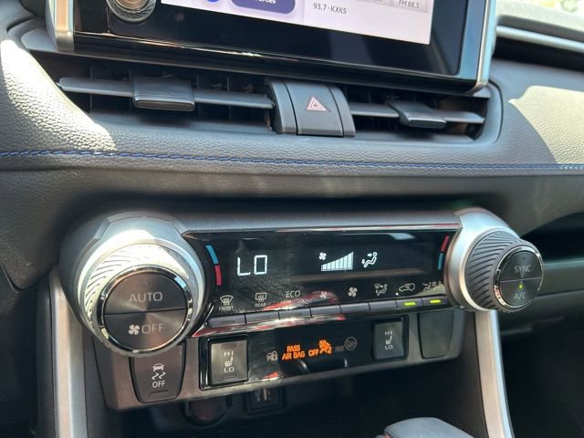 Used 2023 Toyota RAV4 SE w/ Convenience Package image 26