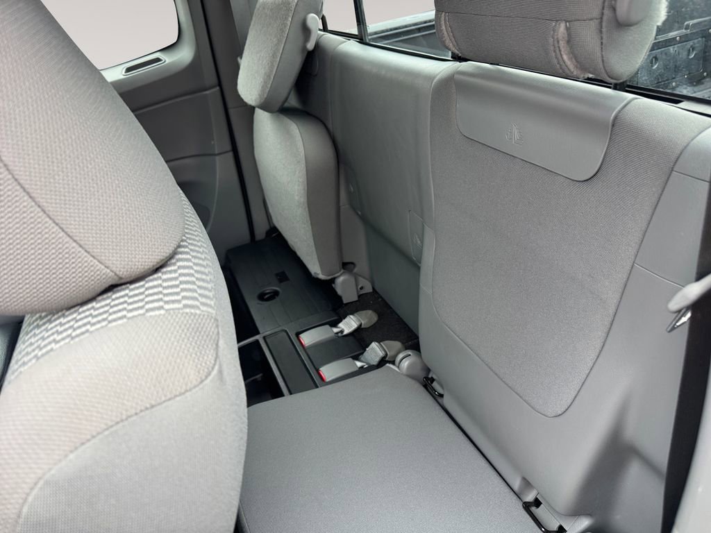 Used 2014 Toyota Tacoma 4x4 Access Cab V6 w/ SR5 Package image 13