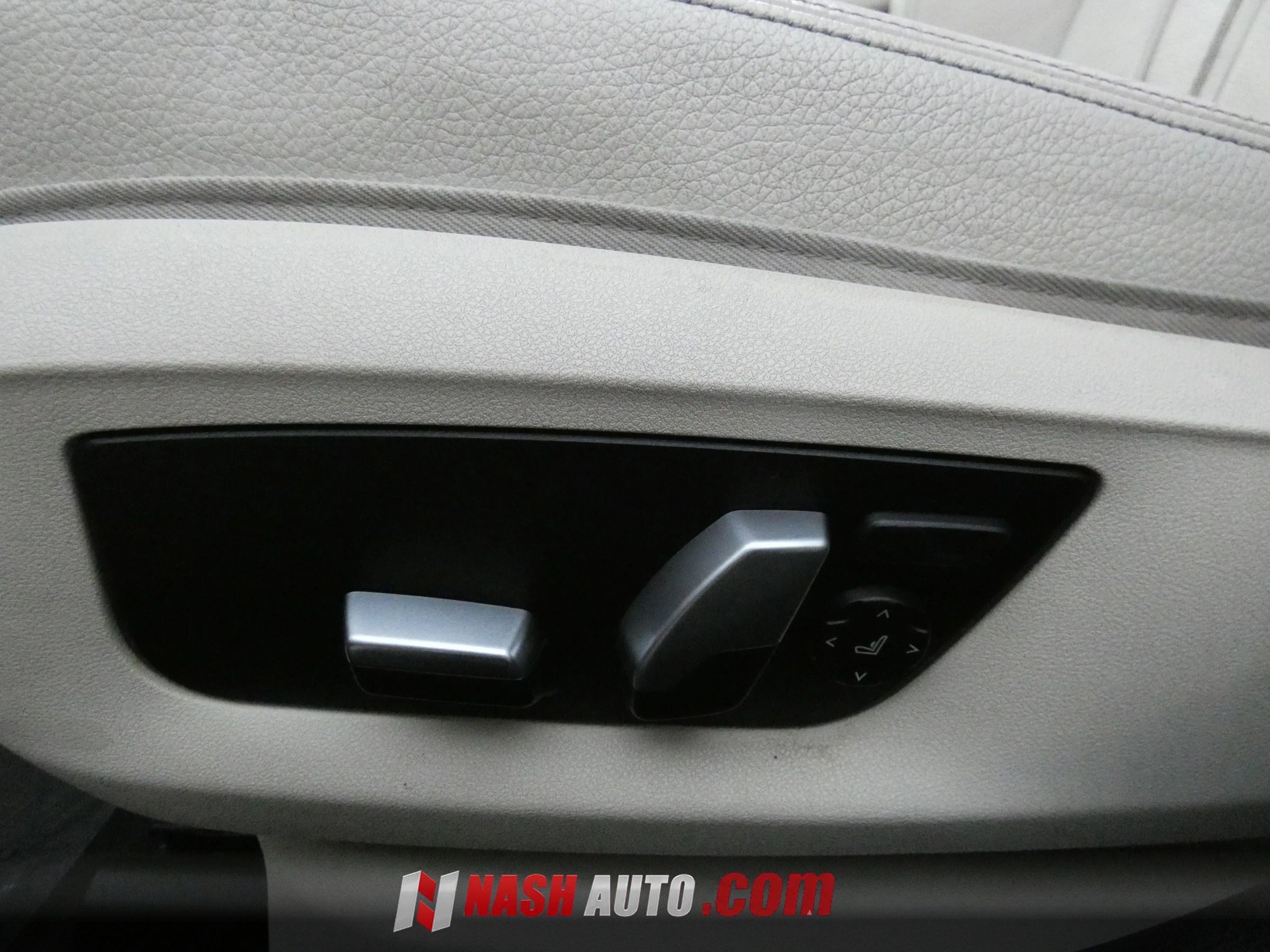 Used 2018 BMW 540i RWD image 43